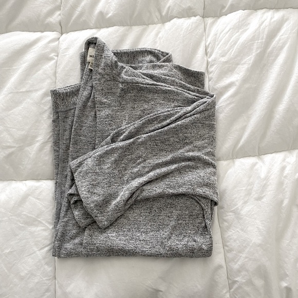 Aritzia cardigan - Picture 4 of 4